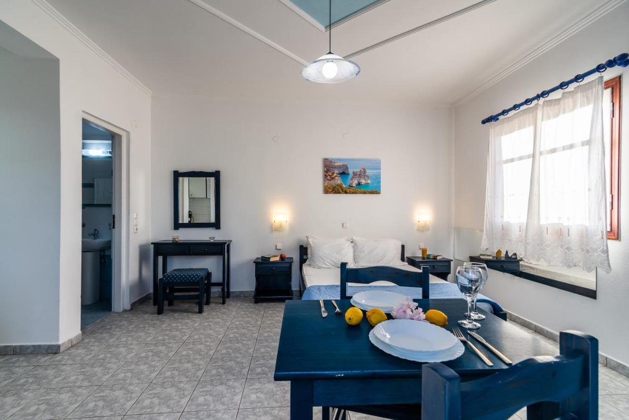 Kleo΄S Appartment Adamantas Eksteriør billede