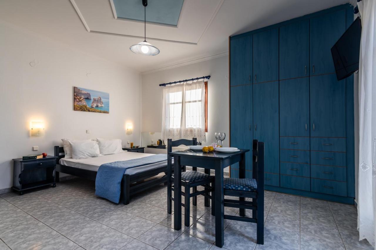 Kleo΄S Appartment Adamantas Eksteriør billede