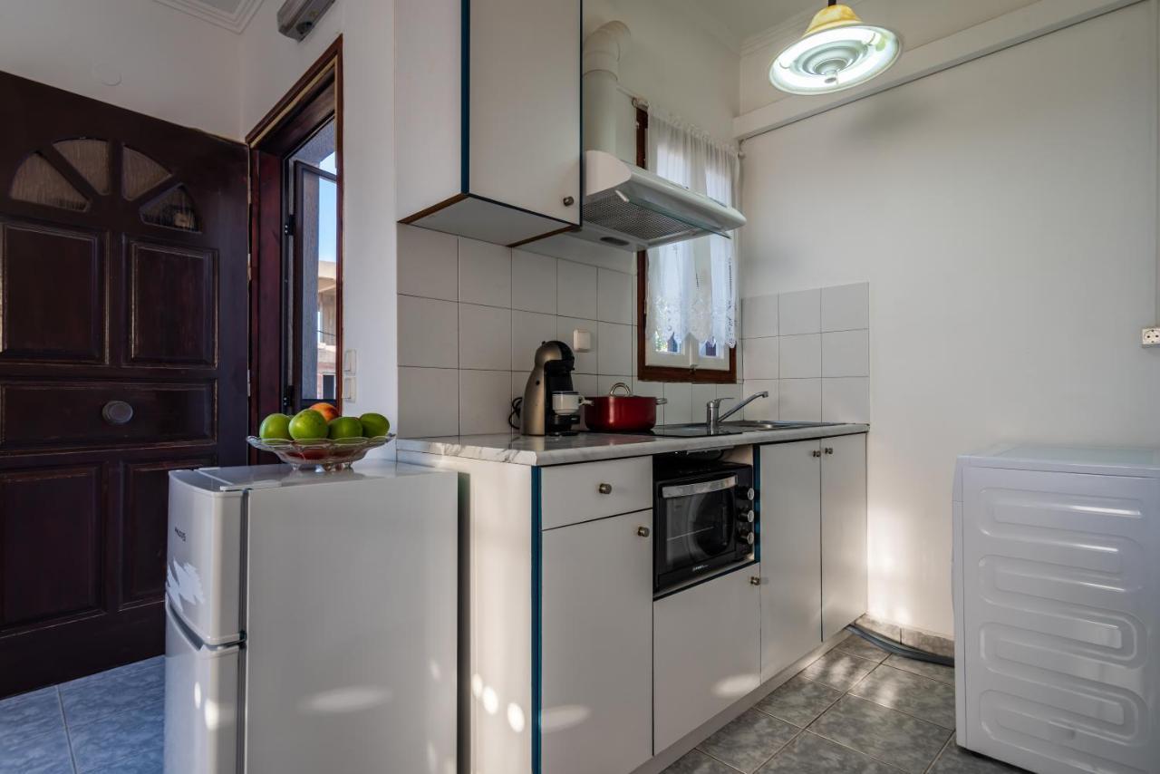 Kleo΄S Appartment Adamantas Eksteriør billede