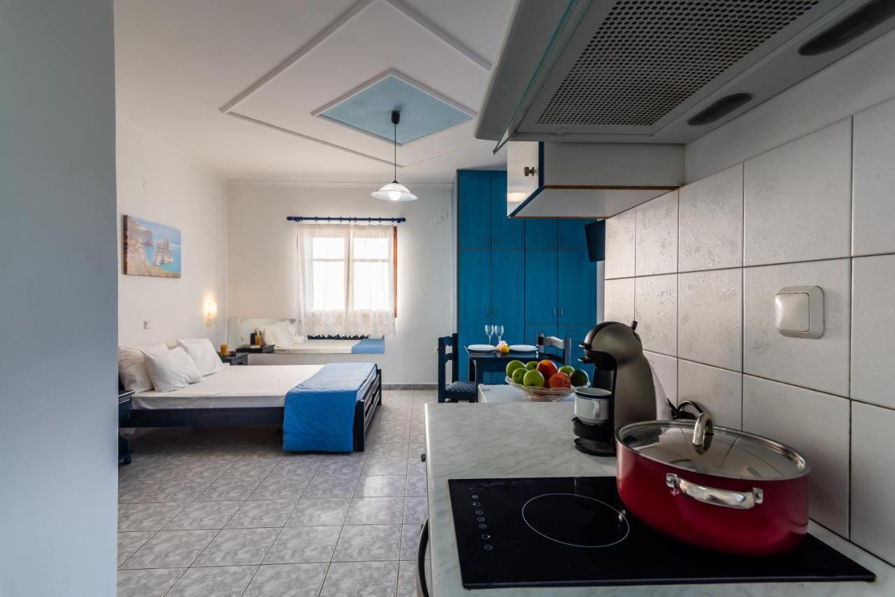 Kleo΄S Appartment Adamantas Eksteriør billede